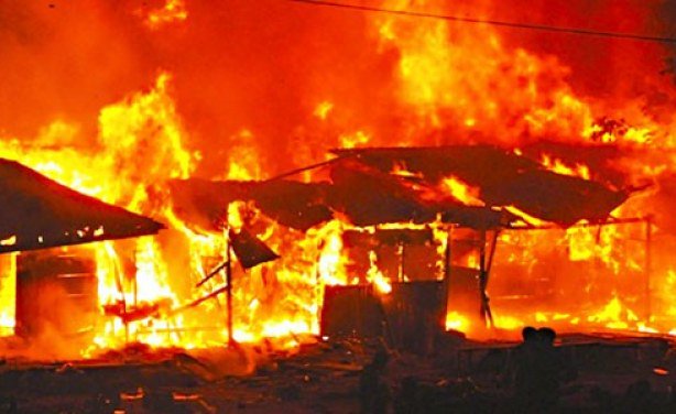 Goods Worth Millions Destroyed As Fire Guts Bodija Market In Ibadan -  InsideOyo.com