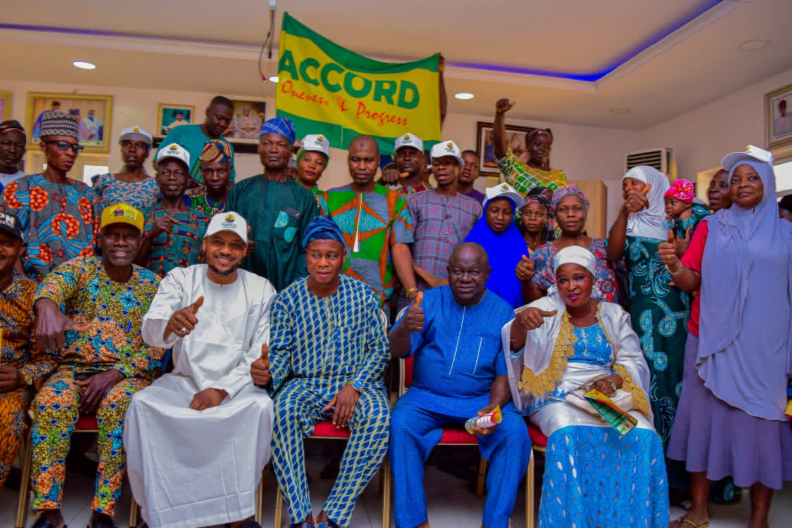 ADP Members Join Shina Peller In Accord Party - InsideOyo.com